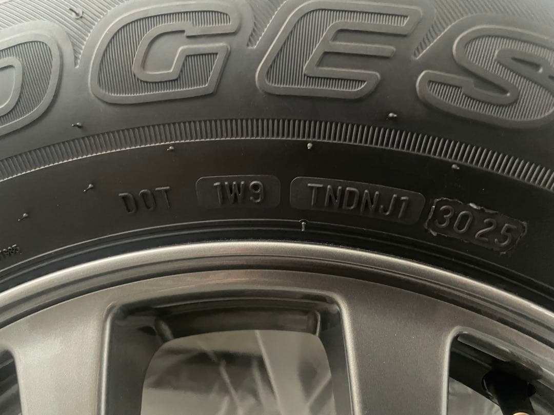 ジムニーノマド純正ホイールタイヤセット4本送料込み