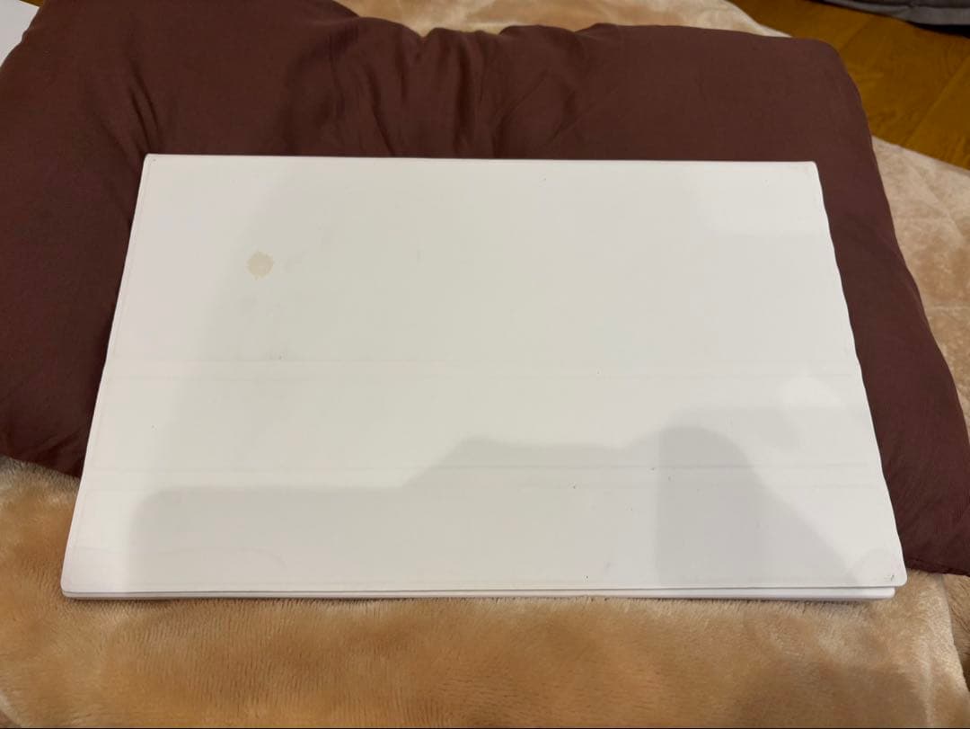 ポータブルモニター ホワイト 箱付き