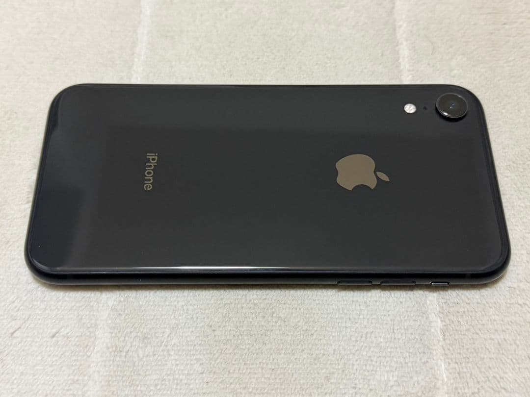 iPhone XR 64GB SIMフリー