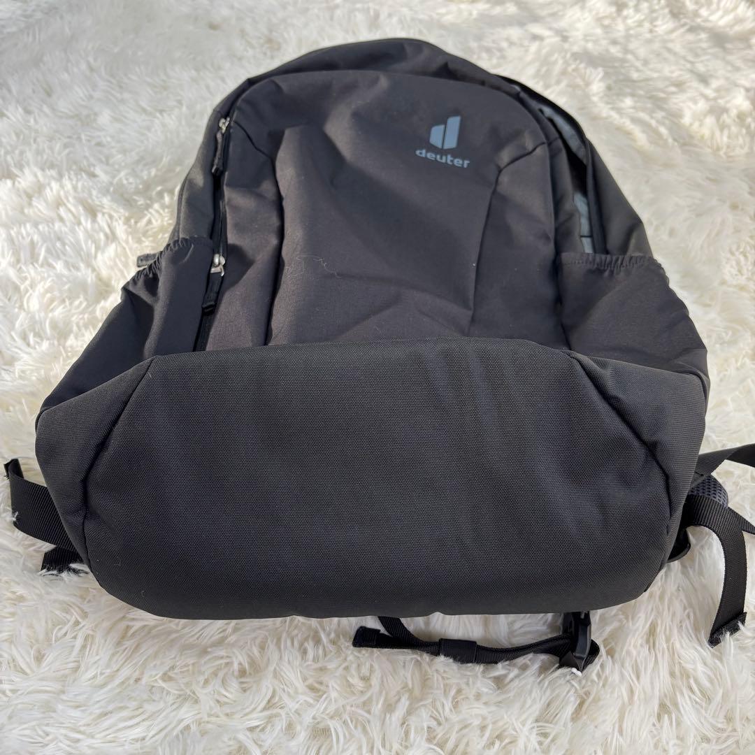 deuterビジネスリュック　ノートPC 28L