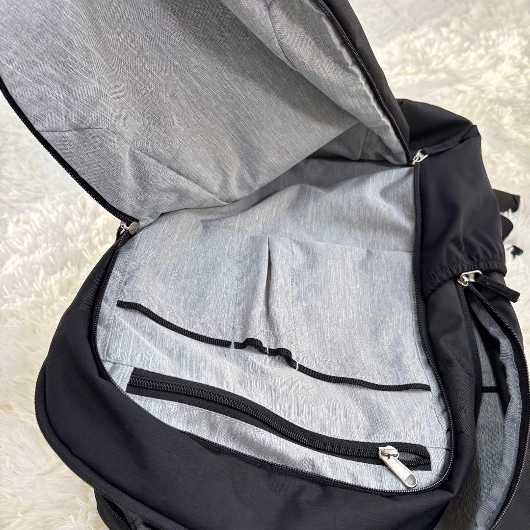 deuterビジネスリュック　ノートPC 28L