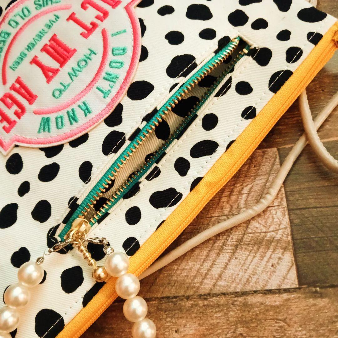 デニムリメイク　ショルダーバッグ　ハンドメイド