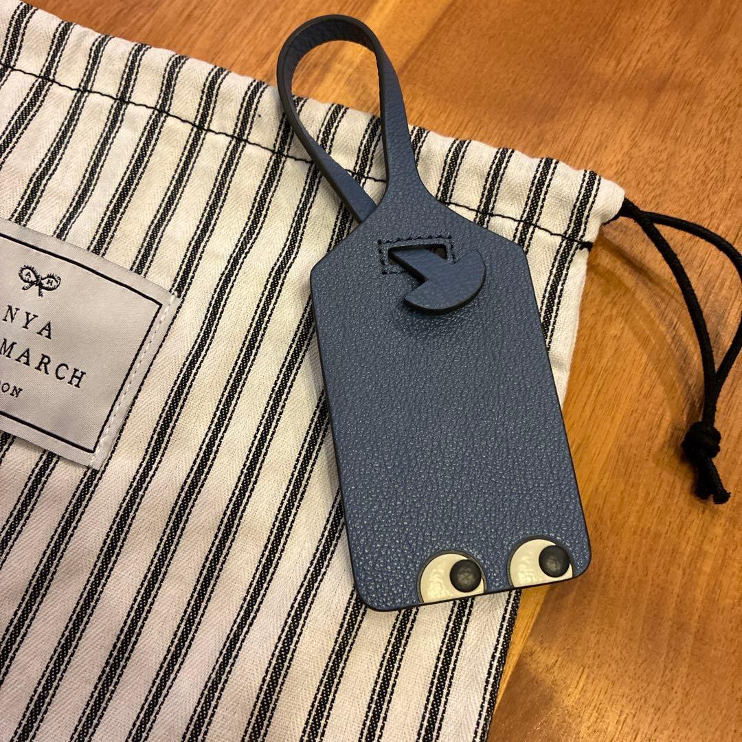 アニヤハインドマーチ　アイズ　チャーム　レザー　タグ