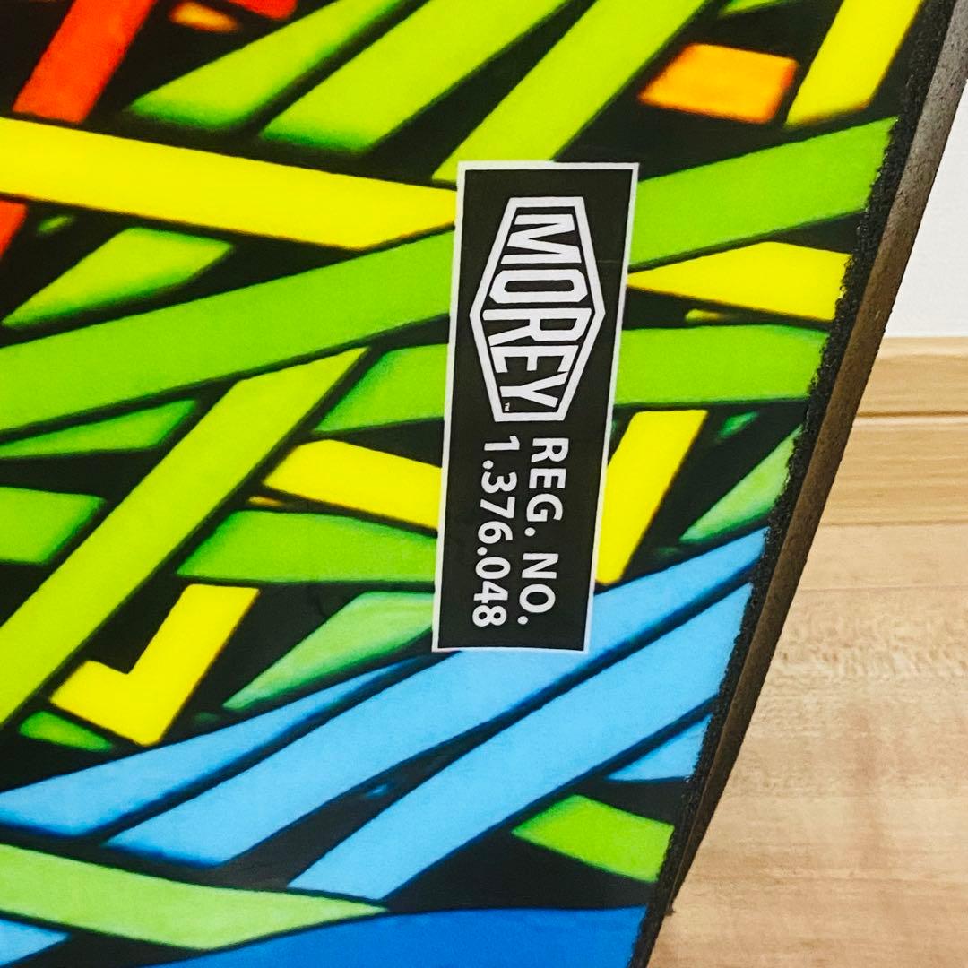 ★美品★モーレー ボディボード MACH9TR 約107×55cm 幾何学模様