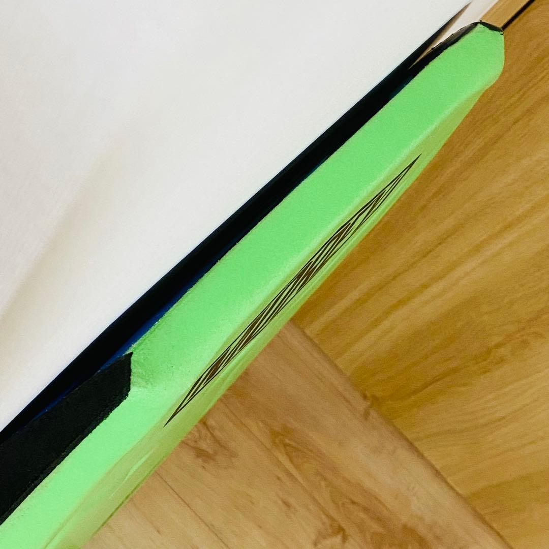 ★美品★モーレー ボディボード MACH9TR 約107×55cm 幾何学模様