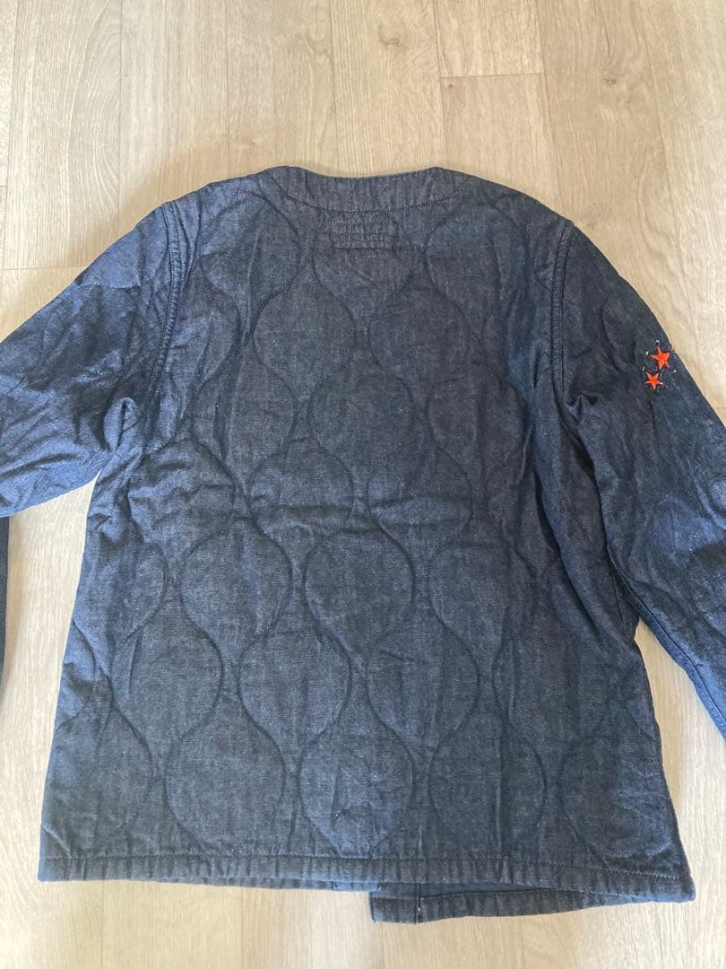 パッチ付きダークデニムカーディガン