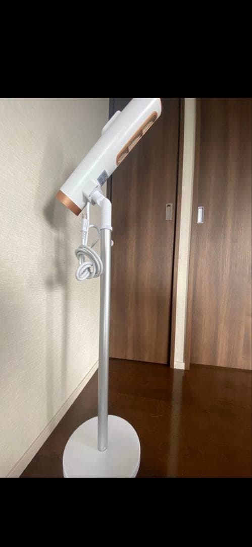 ハンズフリーマイナスイオン ドライヤー