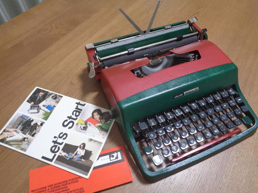 GUCCIケース olivettilettera32タイプライターシェリーライン