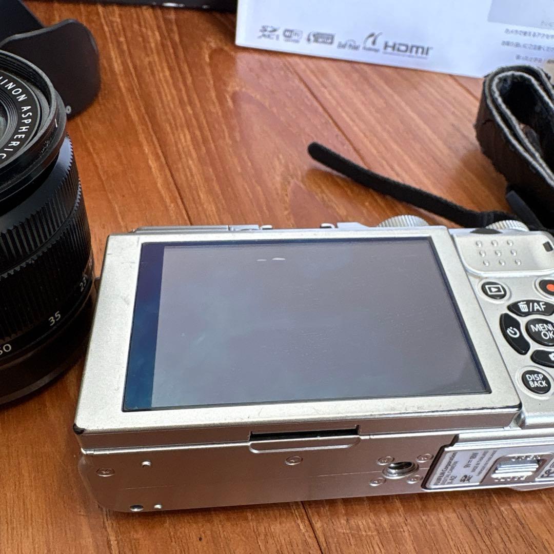 Fujifilm X-A2【レンズ付き】【バッテリー付き】