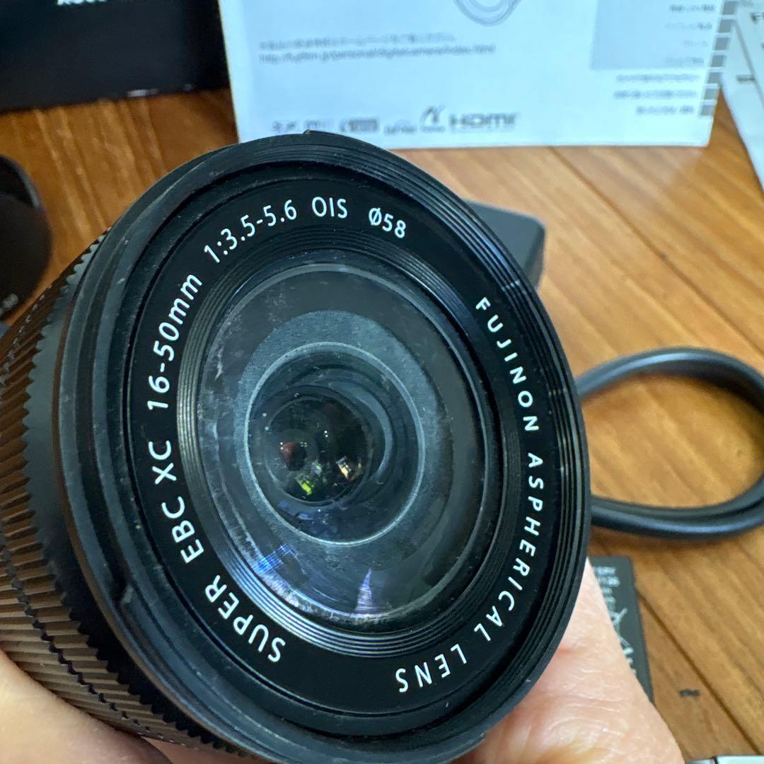 Fujifilm X-A2【レンズ付き】【バッテリー付き】