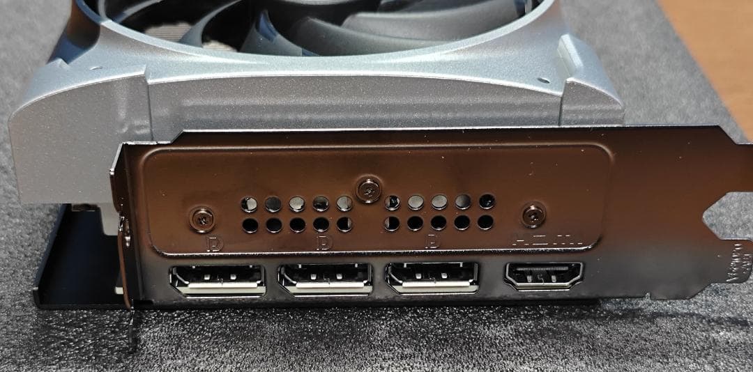 グラフィックボード・グラボ・ビデオカード MSI RTX 5070 12G VENTUS 2X OC VD9071