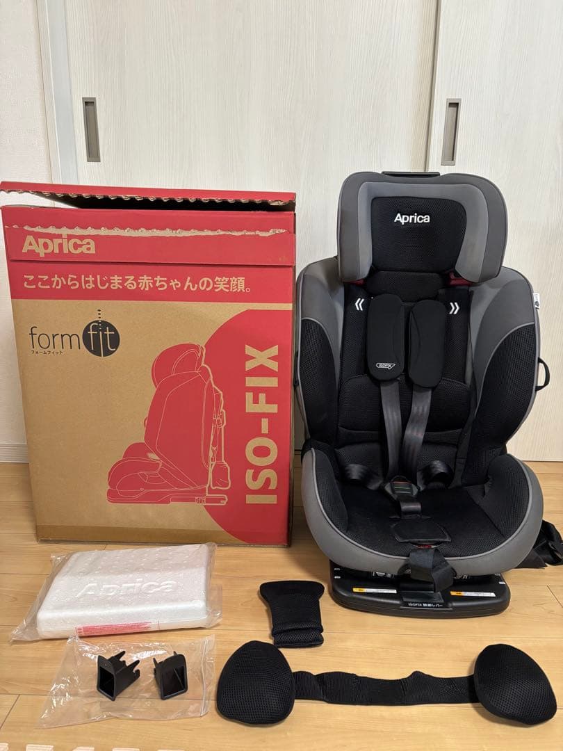 美品ApricaフォームフィットAB ISO-FIX チャイルド&ジュニアシート