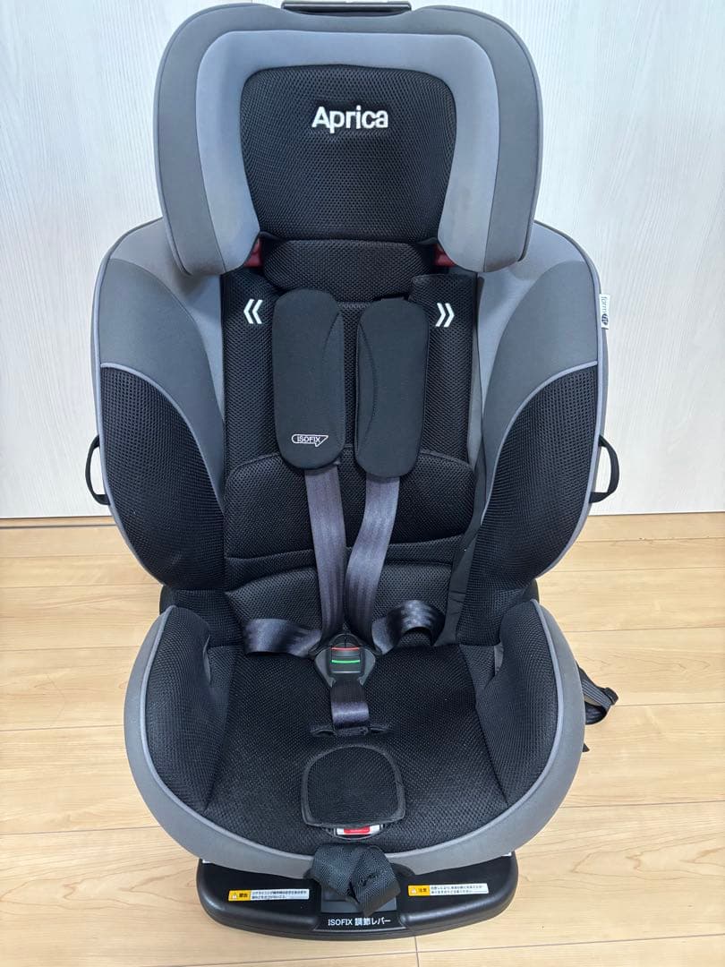 美品ApricaフォームフィットAB ISO-FIX チャイルド&ジュニアシート