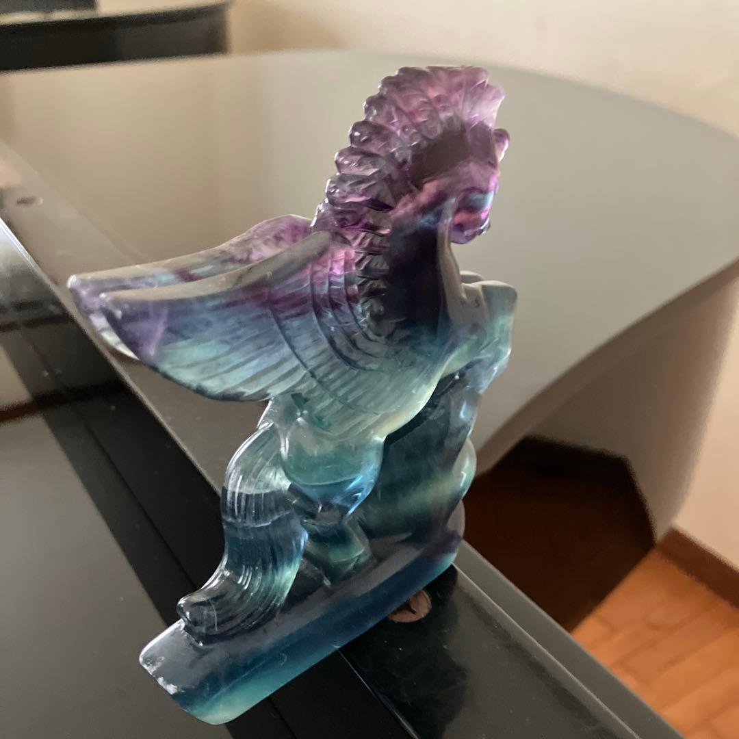トリプルカラーフローライト　ペガサス　天然石置物