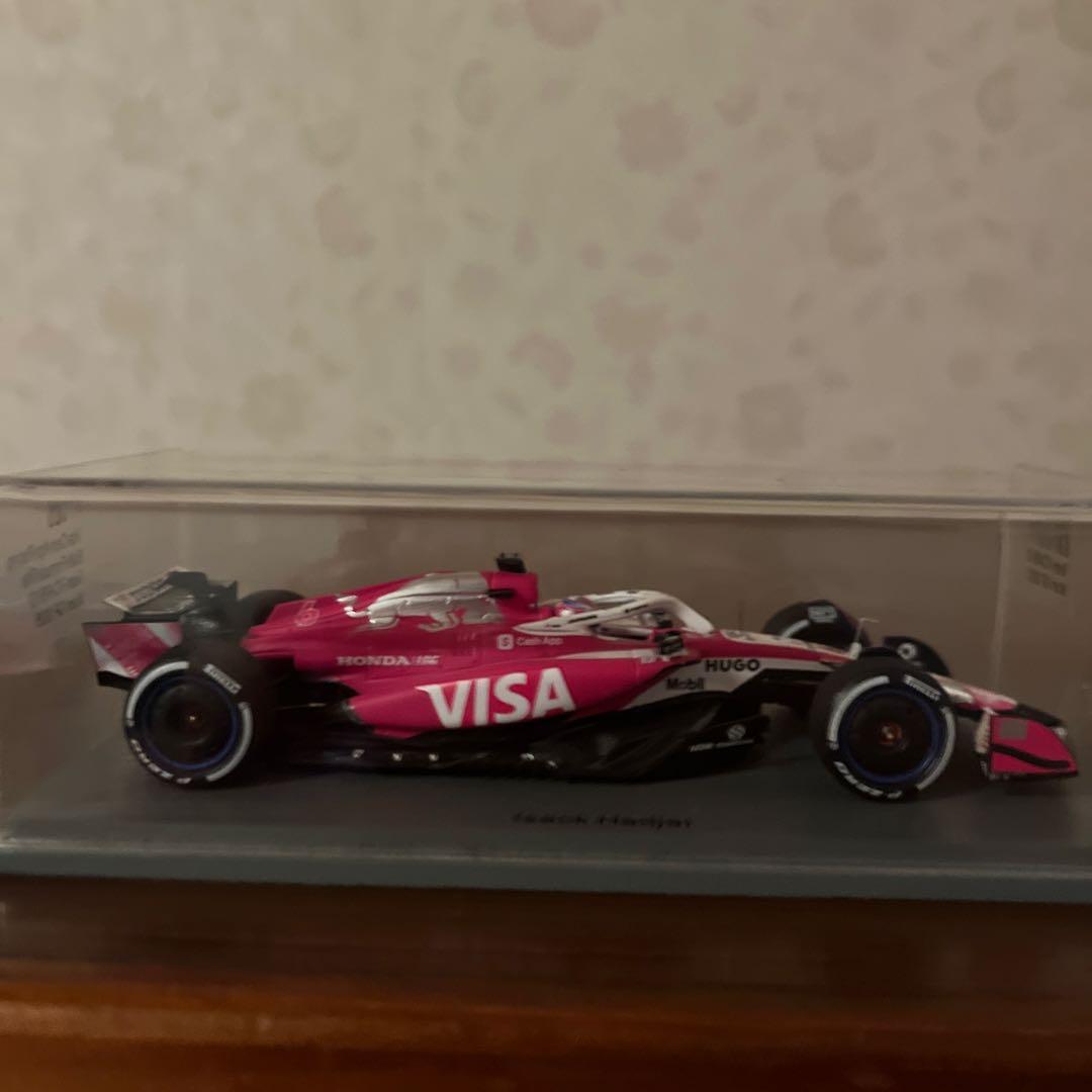 ミニカー Visa Cash App Racing Bulls VCARB 02