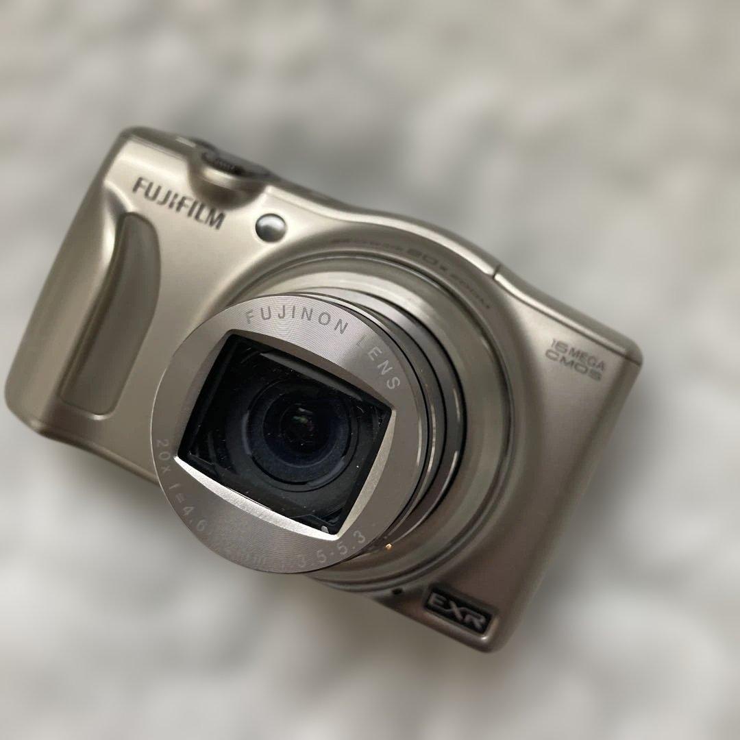 美品　FUJIFILM FinePix F770EXR コンパクトデジタルカメラ