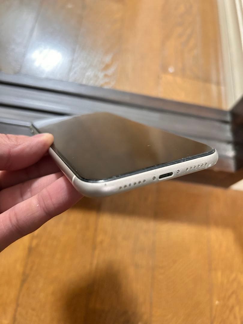 Apple iPhone11 本体 ホワイト128GB フィルム・iface