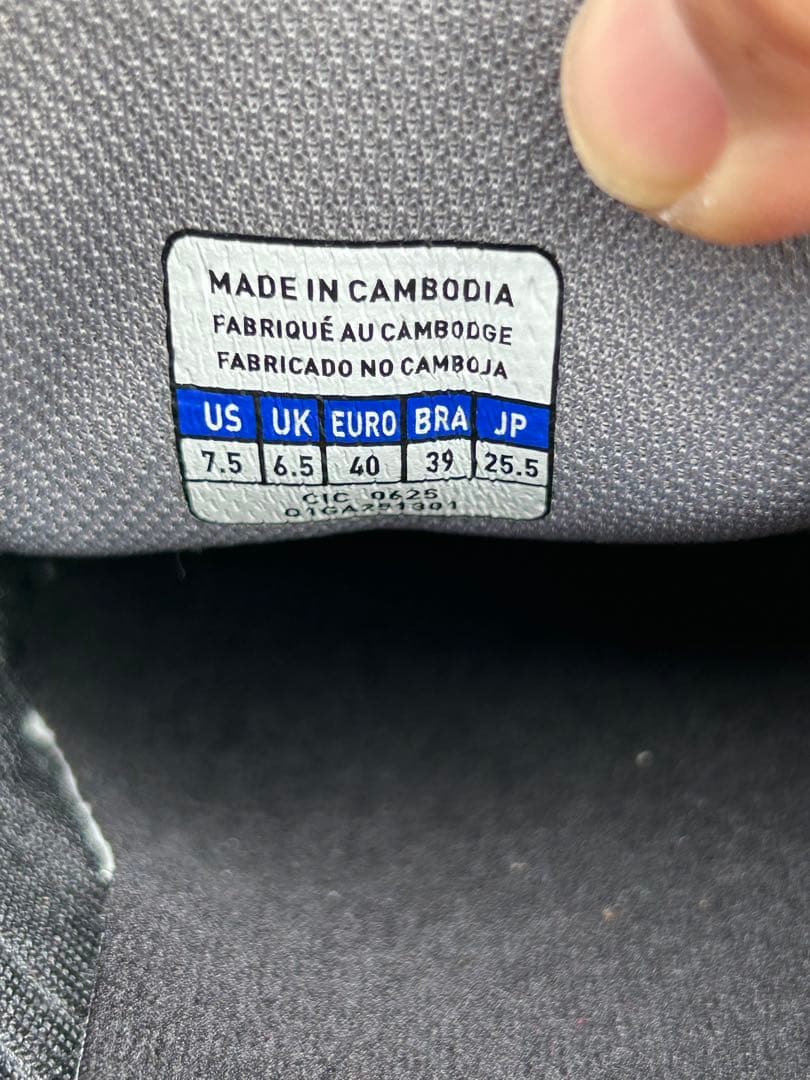 Mizuno MORELIA フットサルシューズ 黒/赤