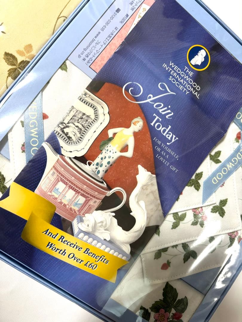 新品　ウエッジウッド　テーブルクロス　130×230㎝　ティーマット他セット