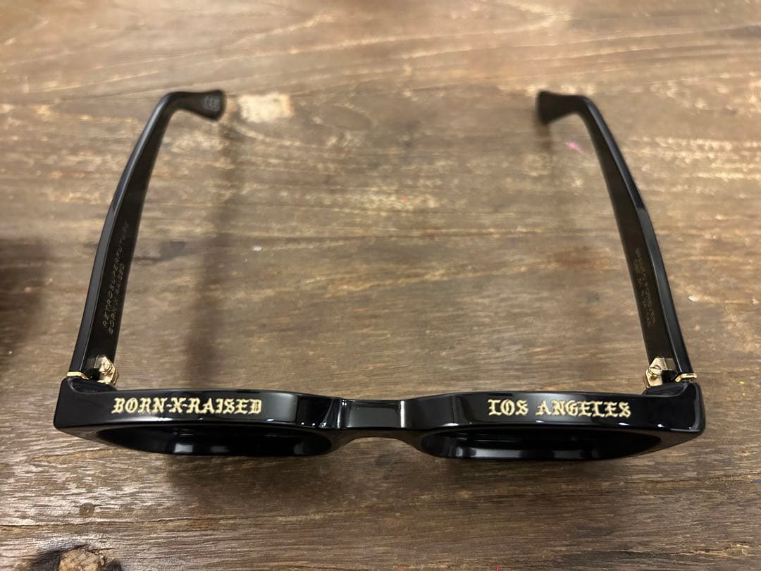 BORN x RAISED RETRO SUPER FUTURE サングラス