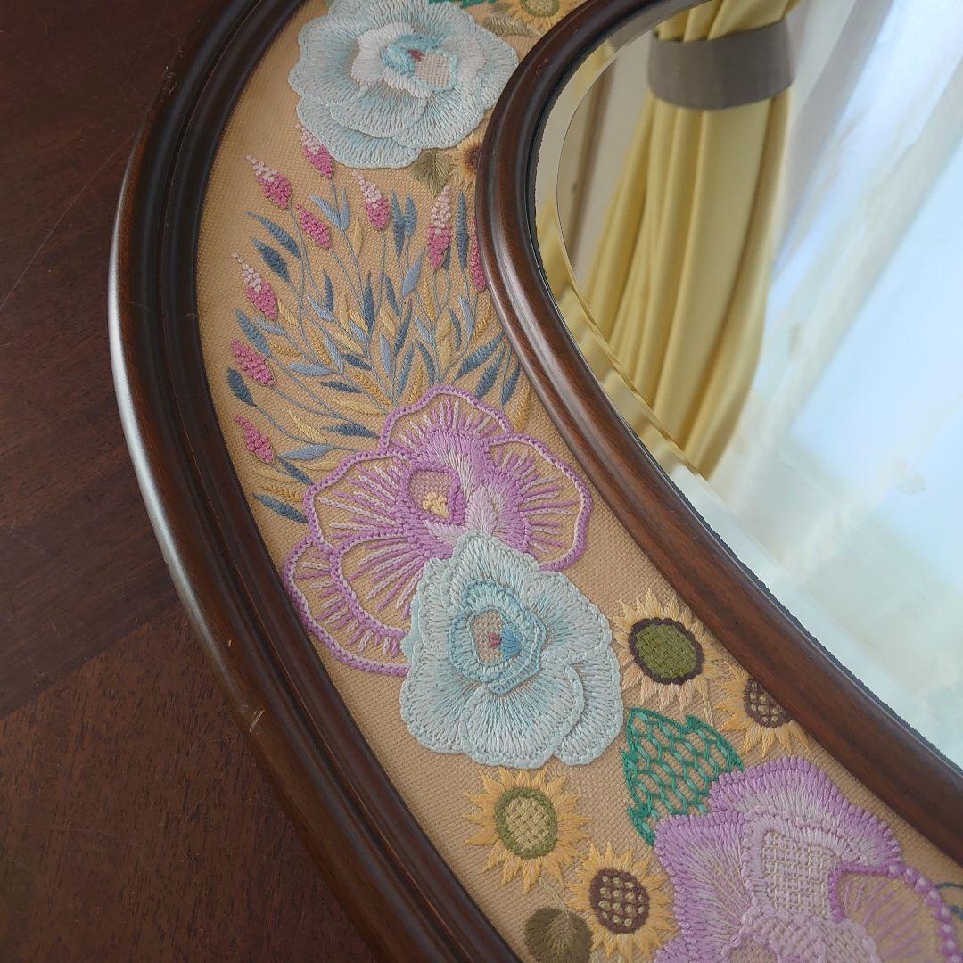 フランス雑貨　鏡　花　刺繍　レース　大型ミラー　木製フレーム　オーバル型
