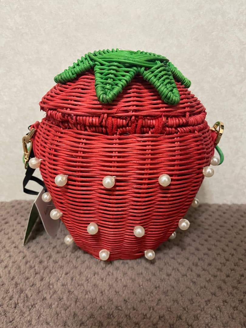 【完売品】限定販売⭐︎ kate spade イチゴ型パールかごバッグ
