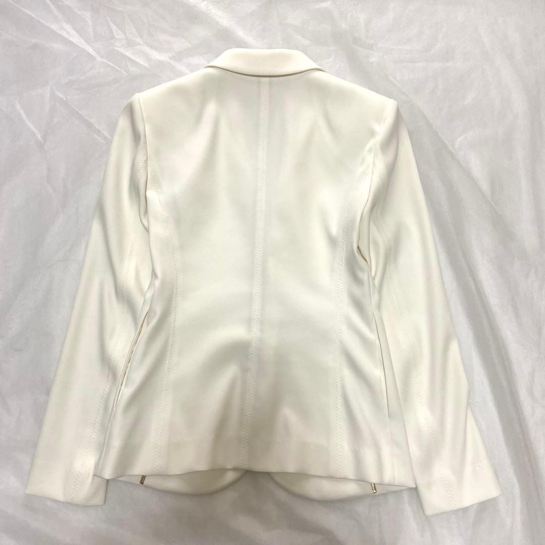 完売品 美品 ベイジ 2023年 LUIZA ルイーザ テーラードジャケット 白