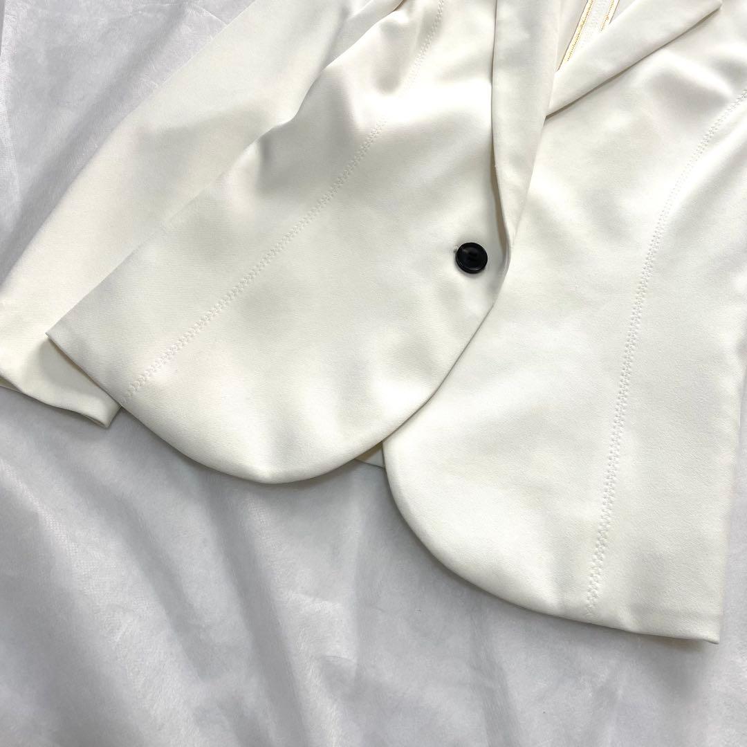 完売品 美品 ベイジ 2023年 LUIZA ルイーザ テーラードジャケット 白
