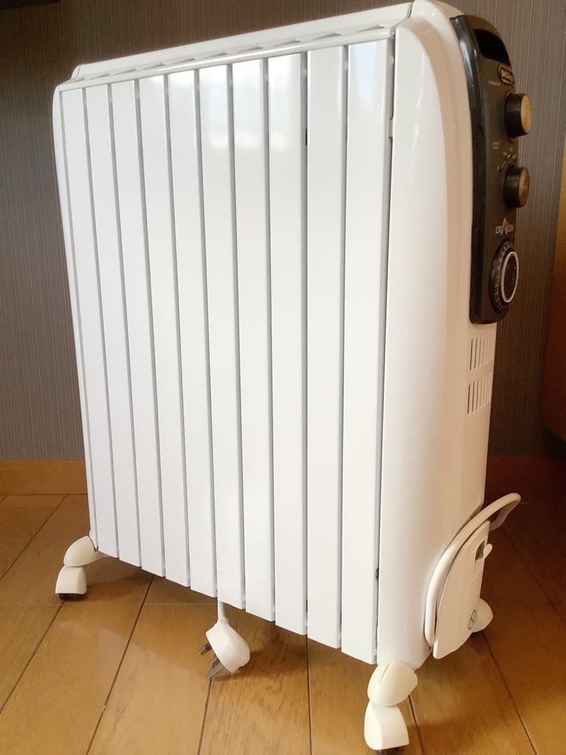 レア デロンギ オイルヒーター 15畳　 220-240V 変圧器 カシムラ