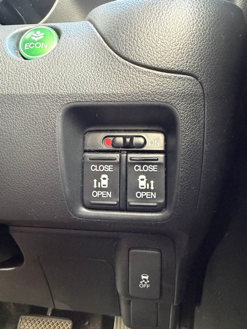 ホンダN-BOXカスタムG・ターボSSパッケージ4WD⭐️車検2年付き⭐️綺麗‼️