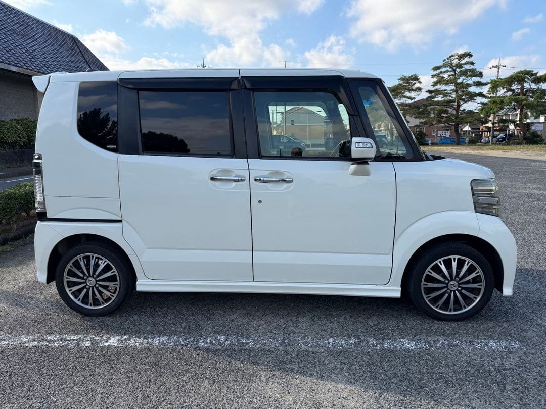ホンダN-BOXカスタムG・ターボSSパッケージ4WD⭐️車検2年付き⭐️綺麗‼️
