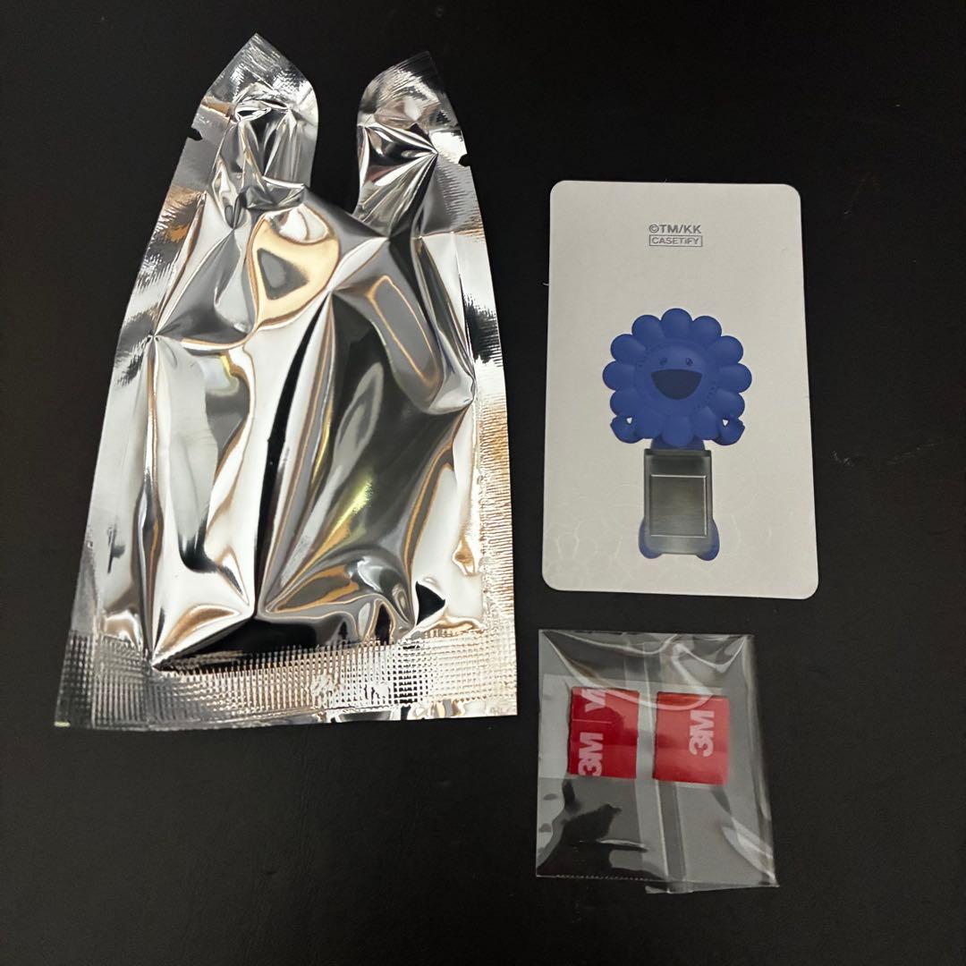 【村上隆 x CASETiFY】FLOWERS BLOOM フィギア BLUE