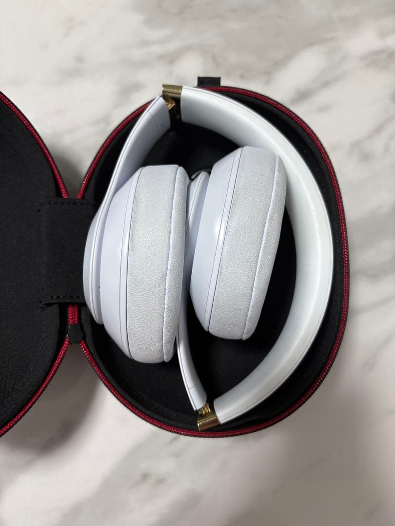 Beats ヘッドフォン