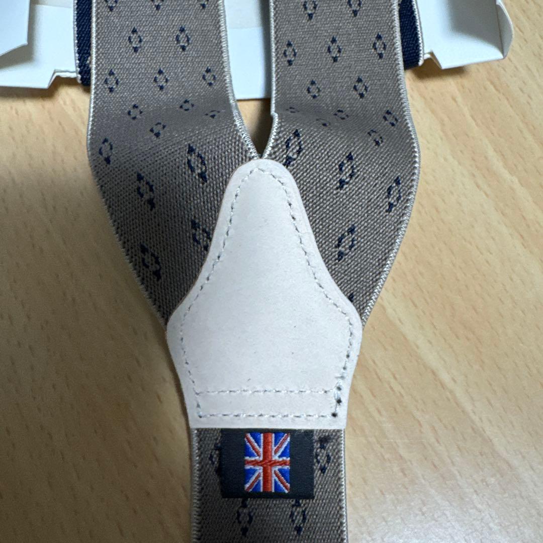 アルバートサーストン サスペンダー（ダークネイビー小紋柄）