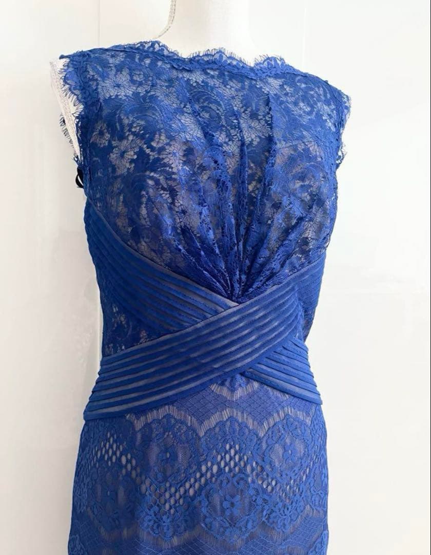 タダシショージのブルーレースタイトドレス, US 4