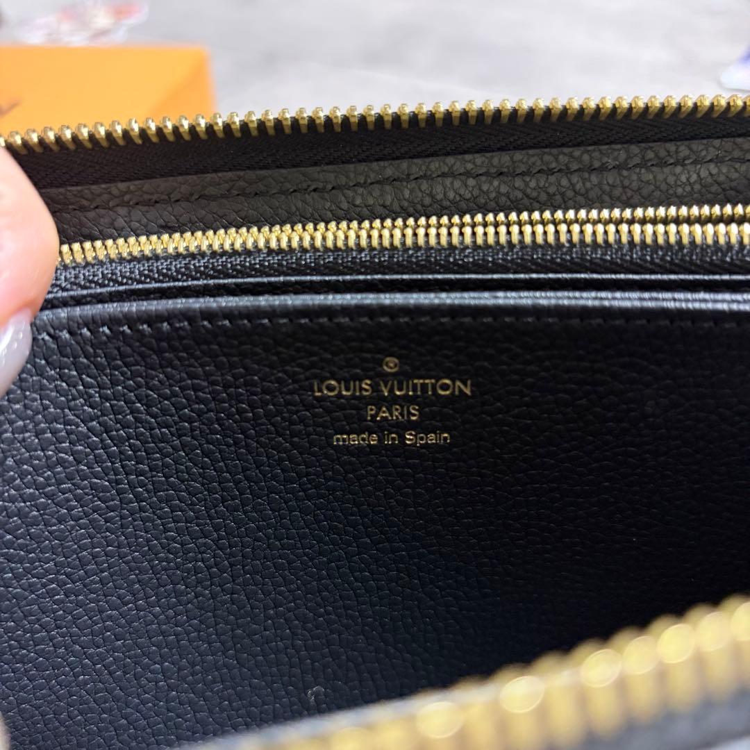 LOUIS VUITTON ルイヴィトン 長財布 ジッピーウォレット