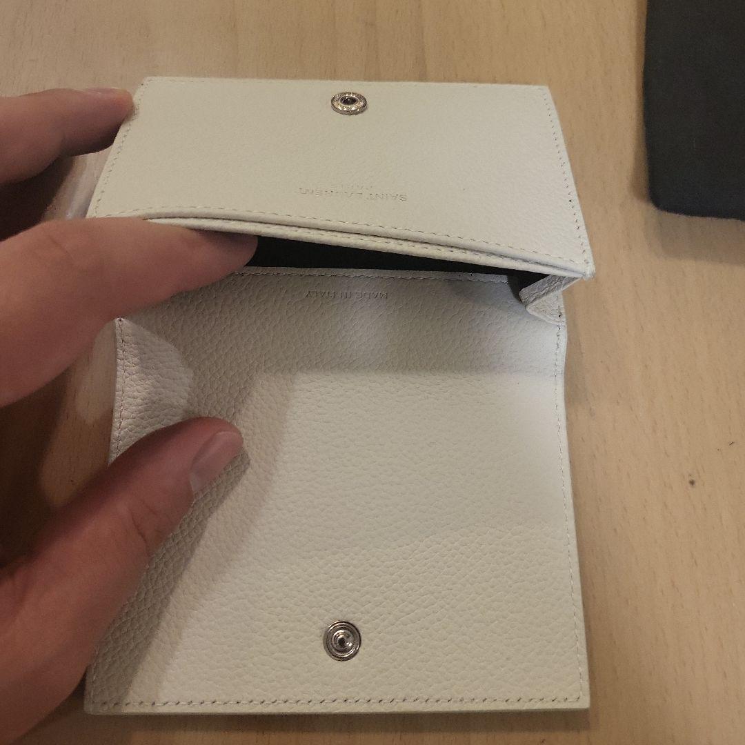 (ほぼ未使用)SAINT LAURENT ホワイト名刺入れ 保存袋付き