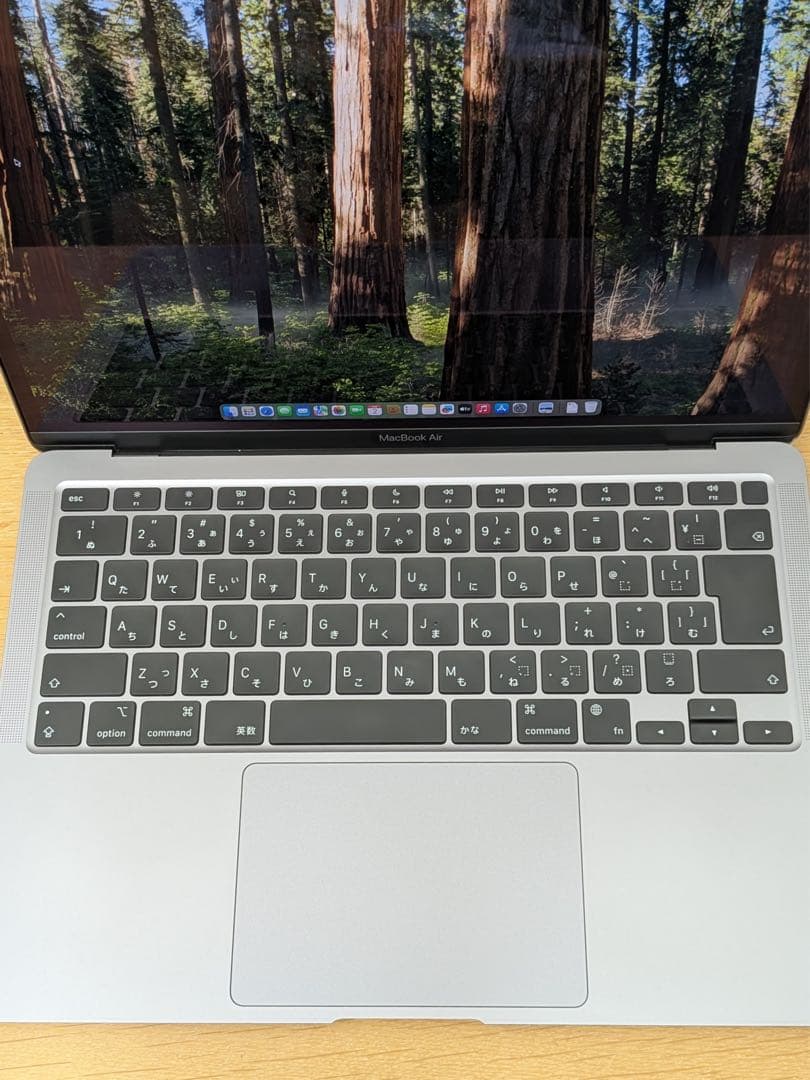 美品：MacBook Air 2020 M1/8GB/1TB スペースグレイ