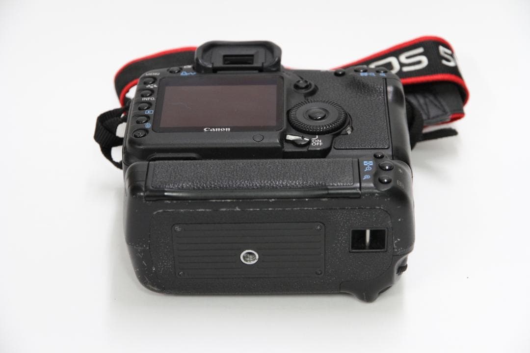 EOS 5D MarkⅡとBG-E6 ボディ動作不良 　5DMarkⅡ-③