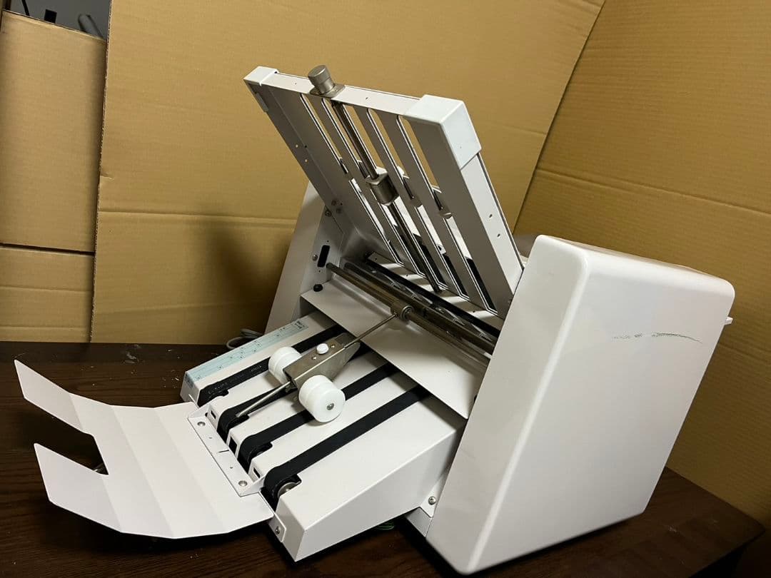 NIPPO NP270 自動紙折り機