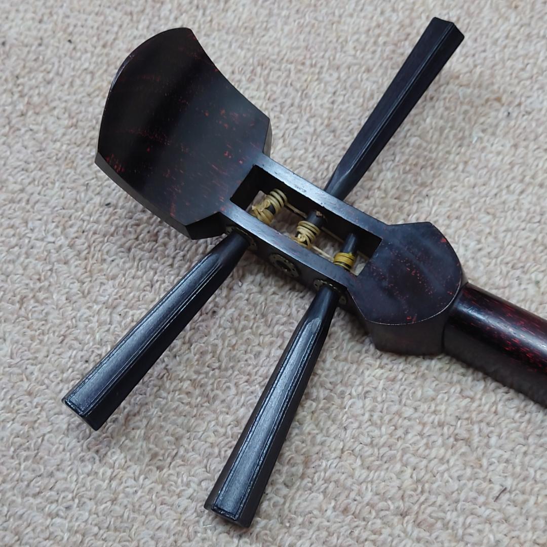 た*ん様 胡弓 弓・ハードケース付き 和楽器