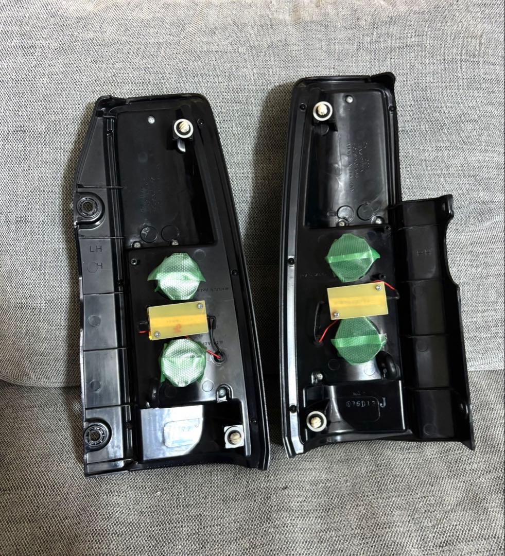 jimny jb23 テールランプ