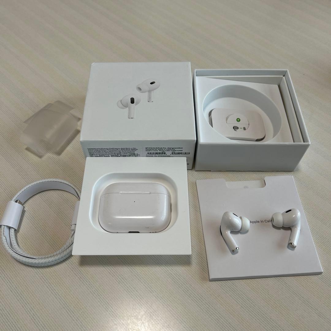 AirPods Pro 2本体 ホワイト 充電ケース付き