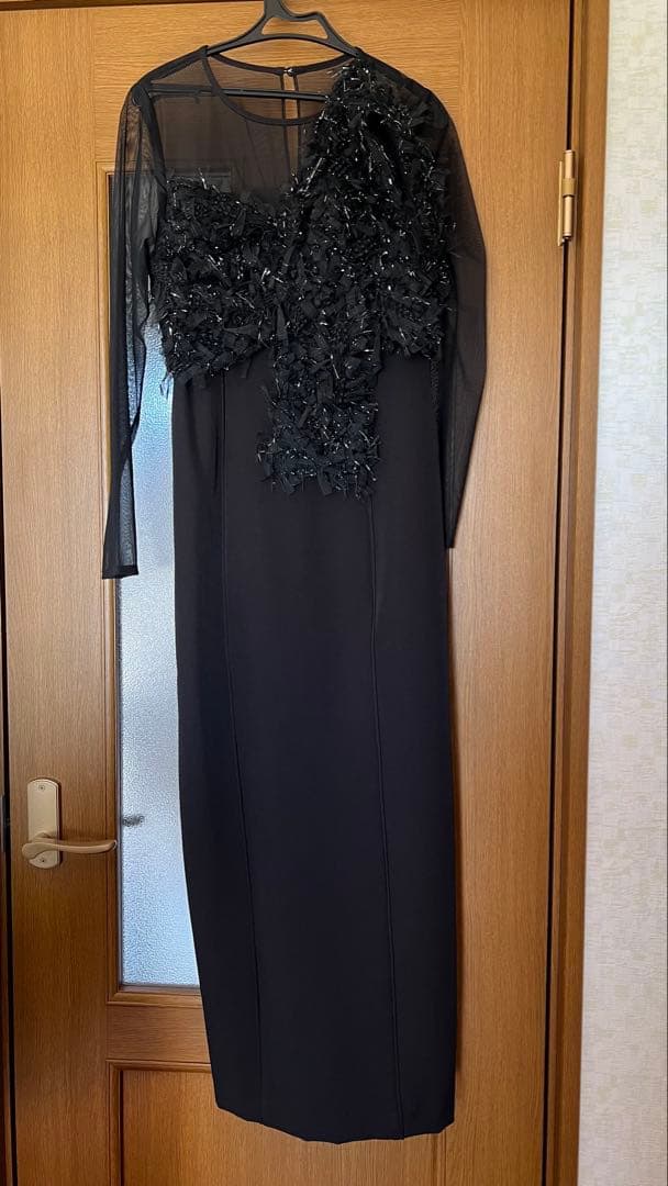 niana フリンジグリッターノットドレス