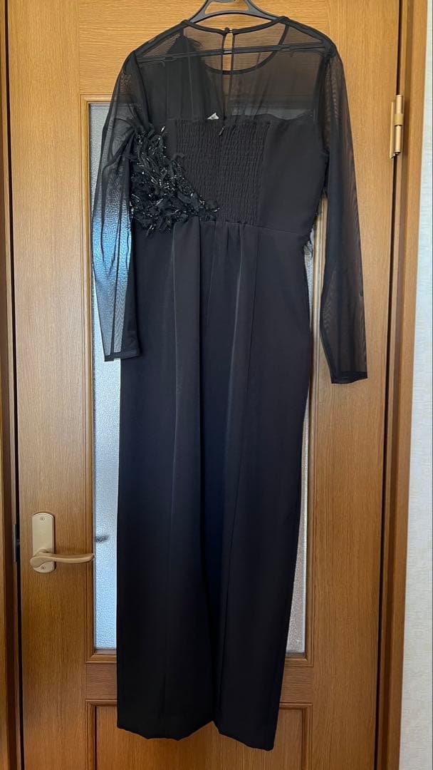 niana フリンジグリッターノットドレス