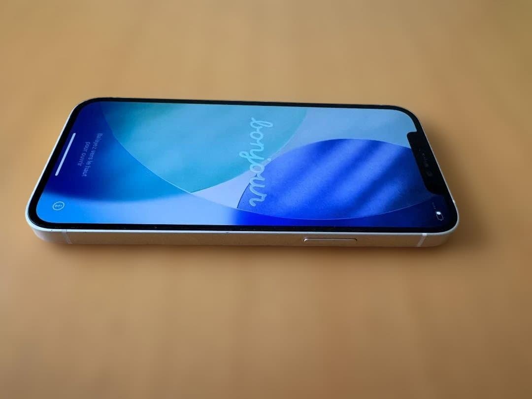 iPhone12 128GB SIMフリー　ホワイト