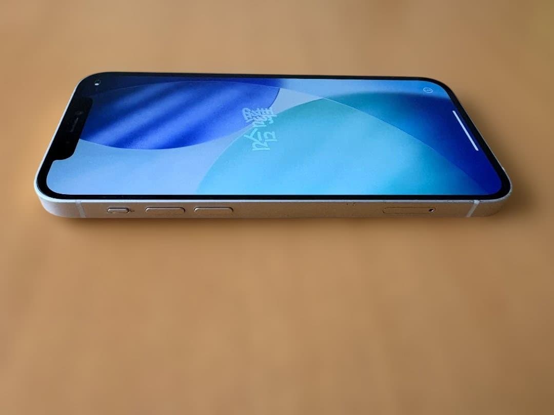 iPhone12 128GB SIMフリー　ホワイト