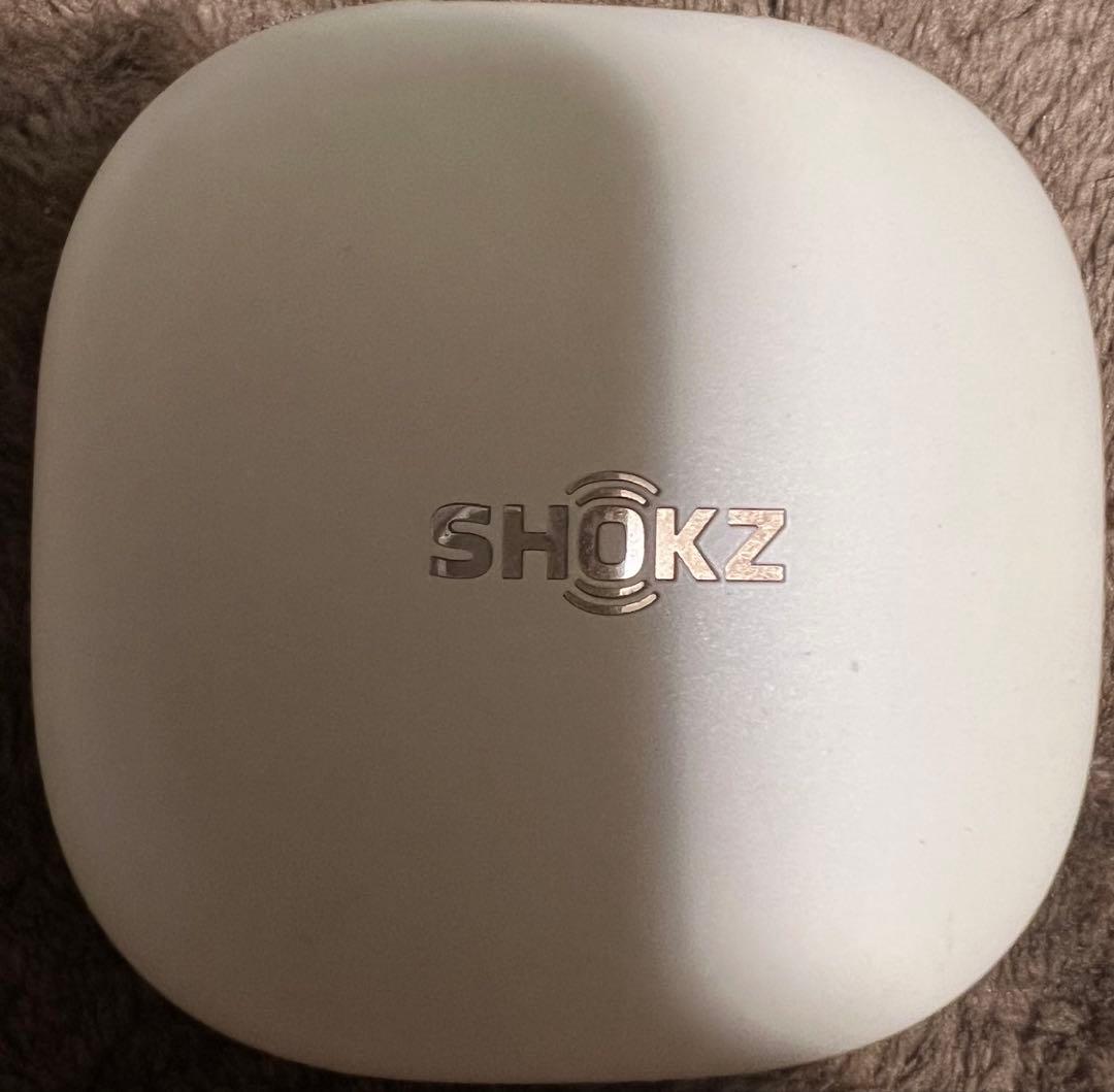 shokz 骨伝導イヤホン　ケースと左耳のみ