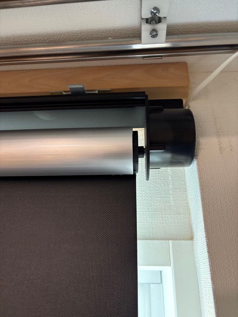 シアターハウス 遮光一級 電動 暗幕ロールスクリーン