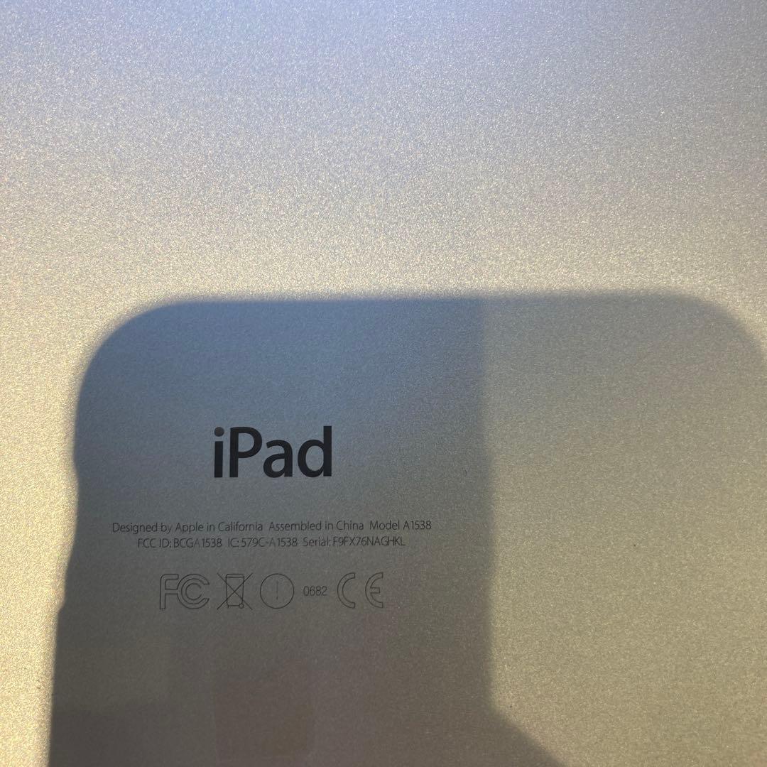 Apple iPad mini 第四世代 (モデル A1538) ゴールド　③